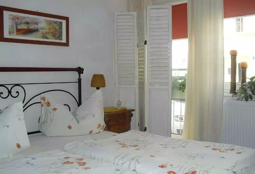 スタンダードルーム, Pension Reuss Hotel Garni
