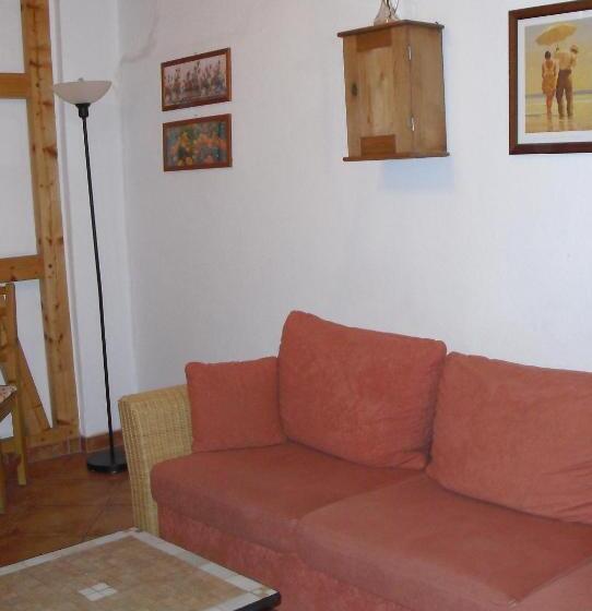 דירת חדר, Pension Reuss   Hotel Garni