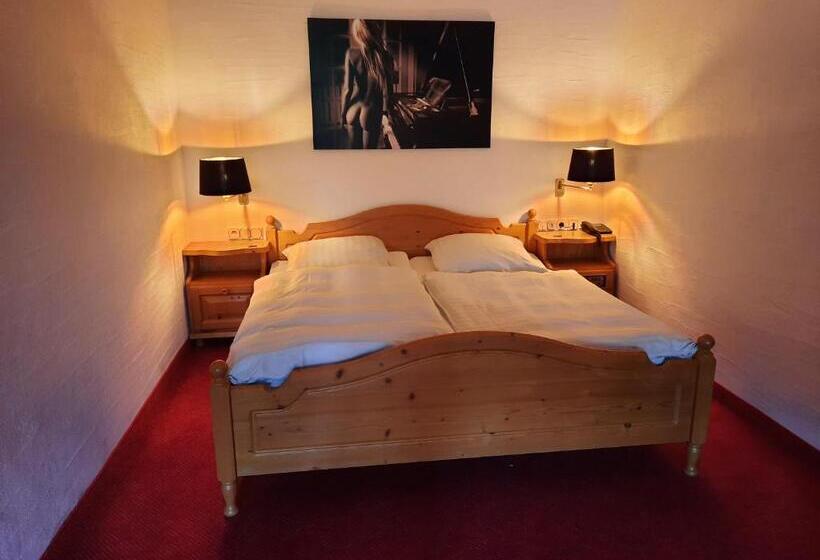Студия Deluxe, Berghotel Habbel Und Die Welt Kann Warten