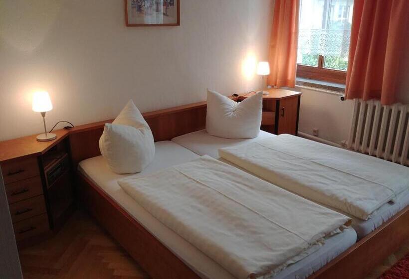 Номер Стандарт, Gasthof & Hotel Zur Linde