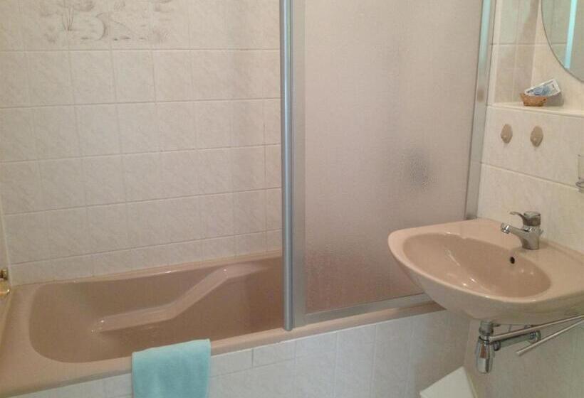 Номер Стандарт Трехместный, Gasthof & Hotel Zur Linde