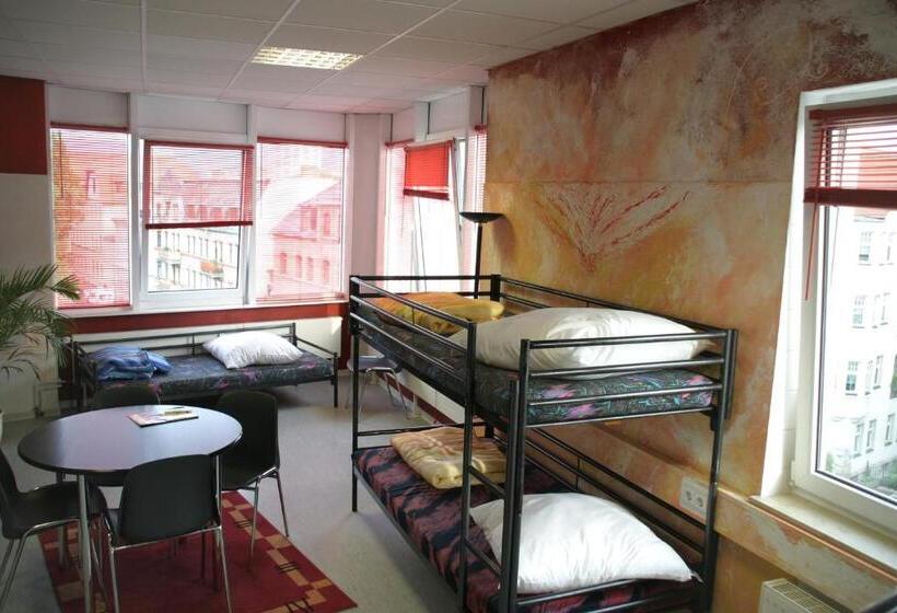 スタンダードトリプルルーム, Hostel Jena