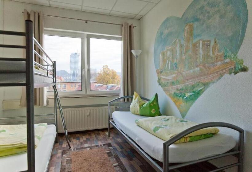 スタンダードトリプルルーム, Hostel Jena