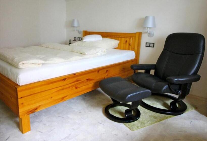 싱글 디럭스 룸, Am Steendamm