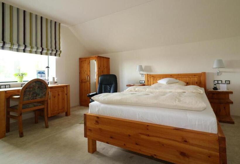 싱글 디럭스 룸, Am Steendamm