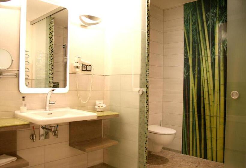 디럭스 룸, Am Steendamm