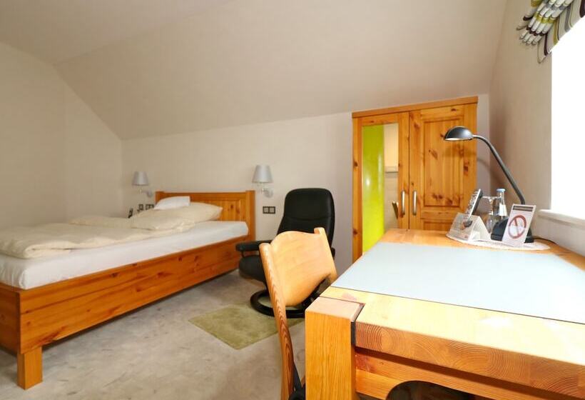 스탠다드 싱글 룸, Am Steendamm