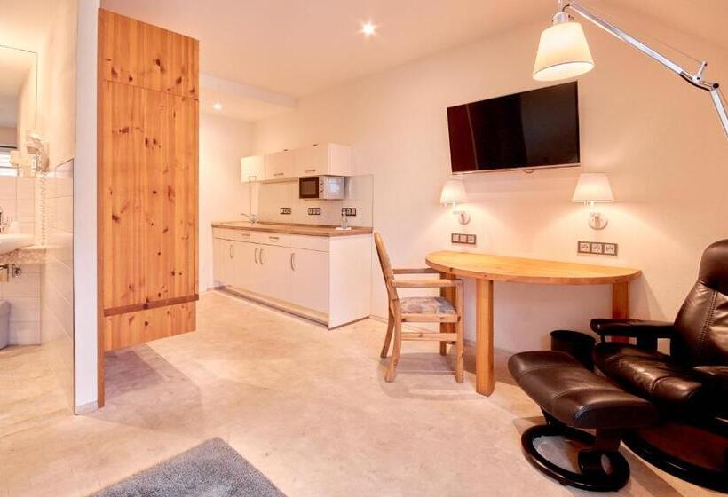 스탠다드 스튜디오, Am Steendamm