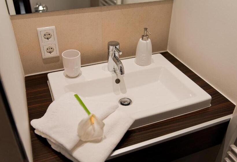 Номер Комфорт Индивидуальный, Boardinghouse Bielefeld