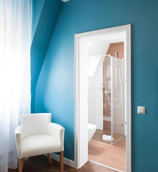 غرفة قياسية فردية, Engelbert