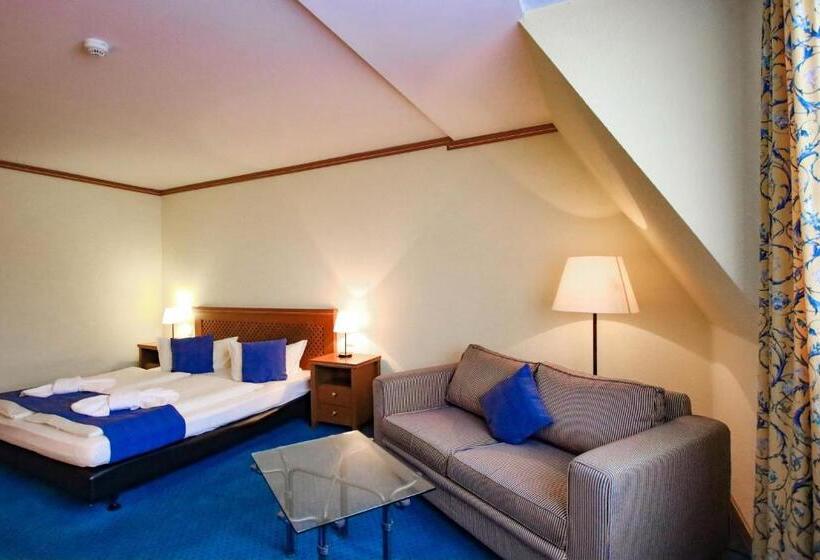 コンフォートトリプルルーム, Gasthaus Zum Schwan