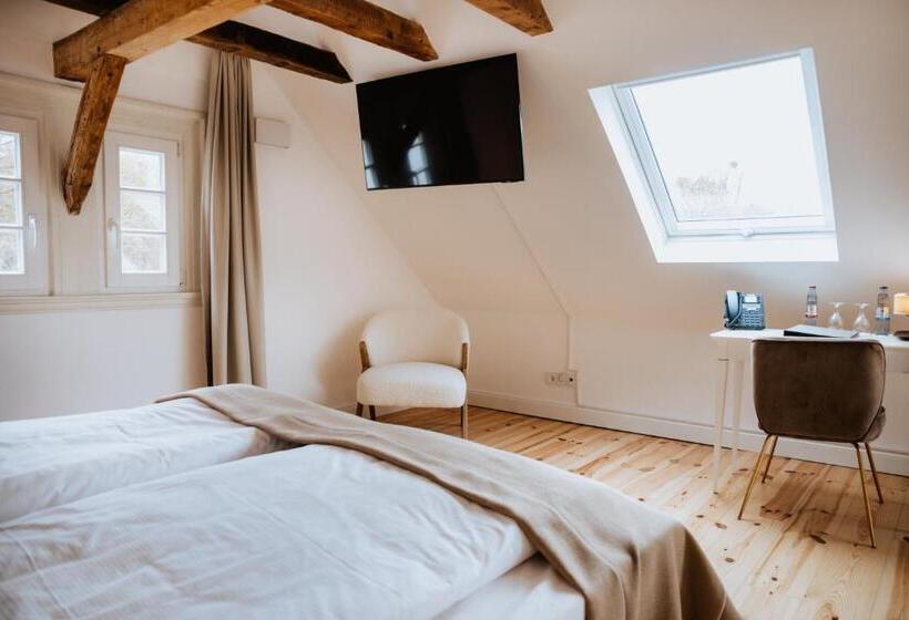 Номер Стандарт, Gut Landscheid