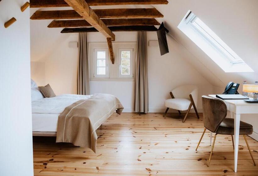 Номер Стандарт, Gut Landscheid