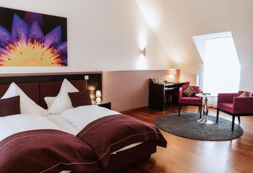 Номер Стандарт, Gut Landscheid