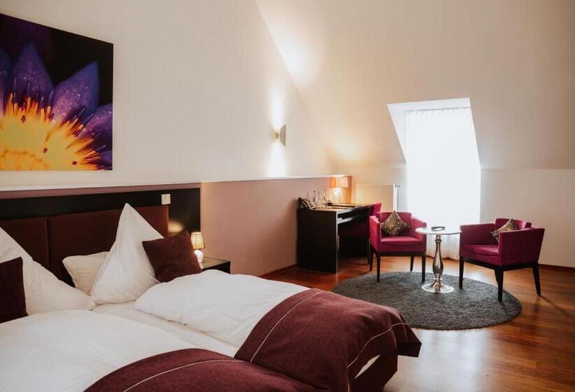 Номер Стандарт, Gut Landscheid