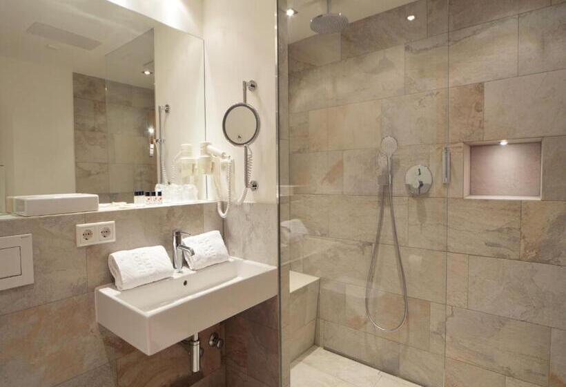 Люкс, Ludwig Superior