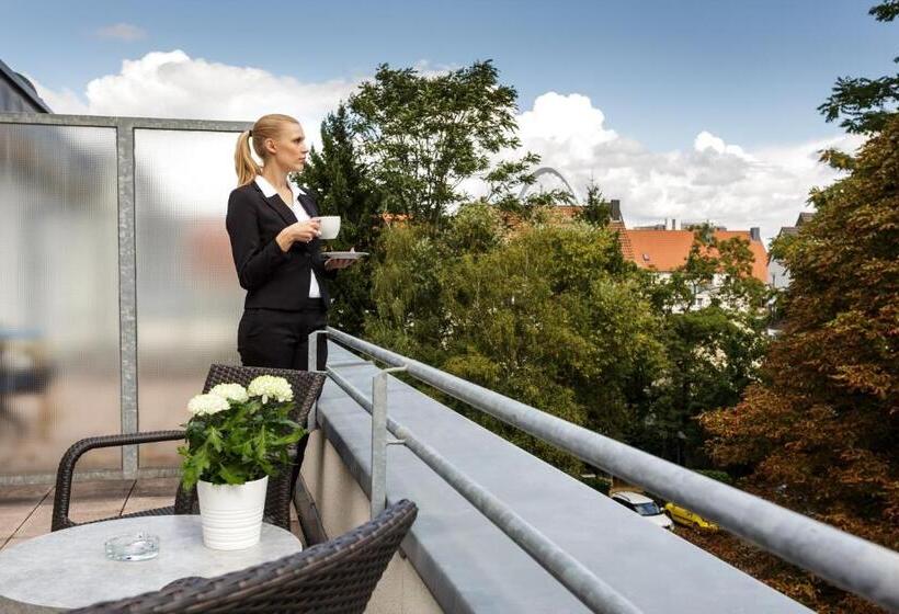 Номер Стандарт с Балконом, Messehotel Köln Deutz