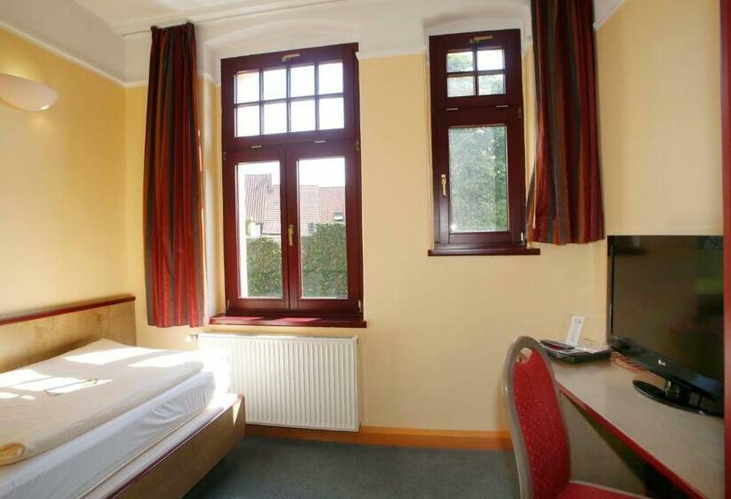 غرفة قياسية فردية, Reutterhaus