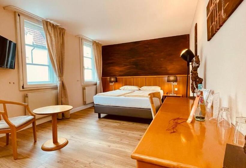 标准间, Salischer Hof