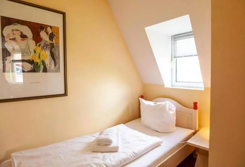 Standard Triple Room, Silesia