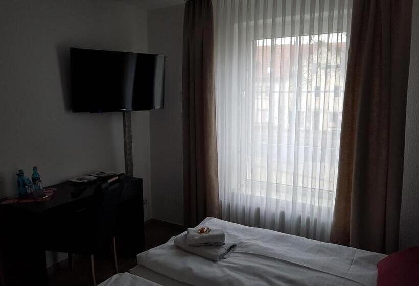 Номер Стандарт, Und Restaurant Rosenkranz