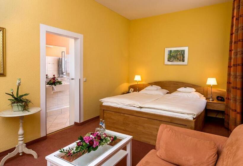 컴포트 룸, Union