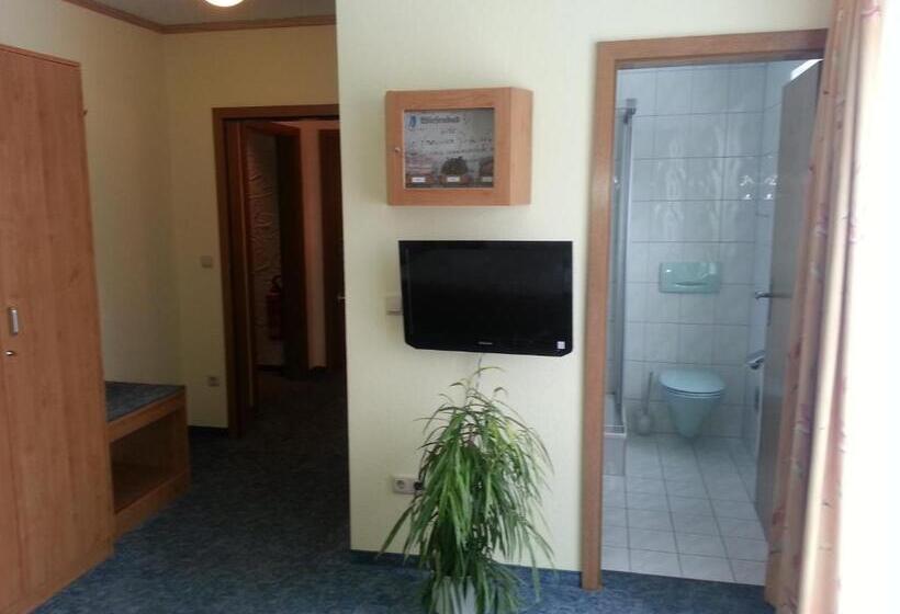 ファミリールーム, Waldesruh