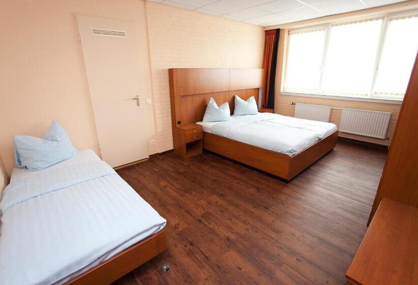 4인용 스탠다드 룸, Wunderland Kalkar