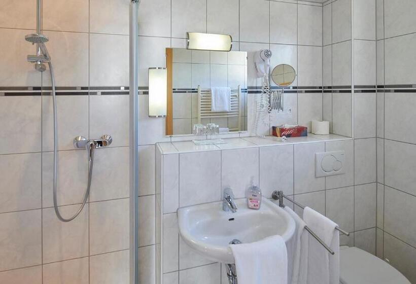 标准间, Zum Grunewald