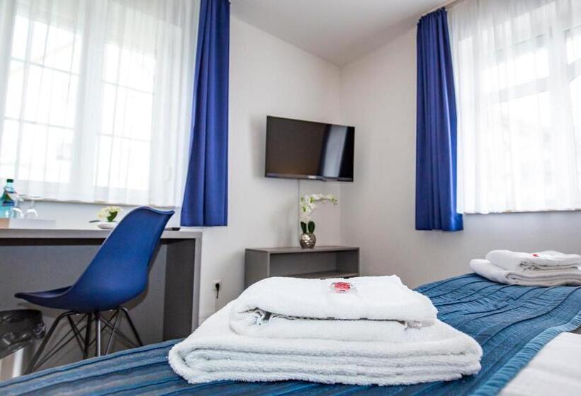 Номер Стандарт, Zur Mühle