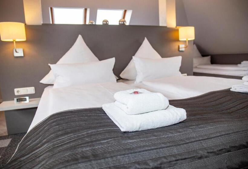 Классический Номер, Zur Mühle