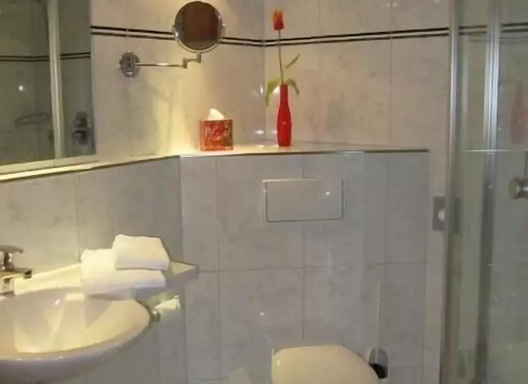 スタンダードシングルルーム, Land Gut Hotel Lohmann