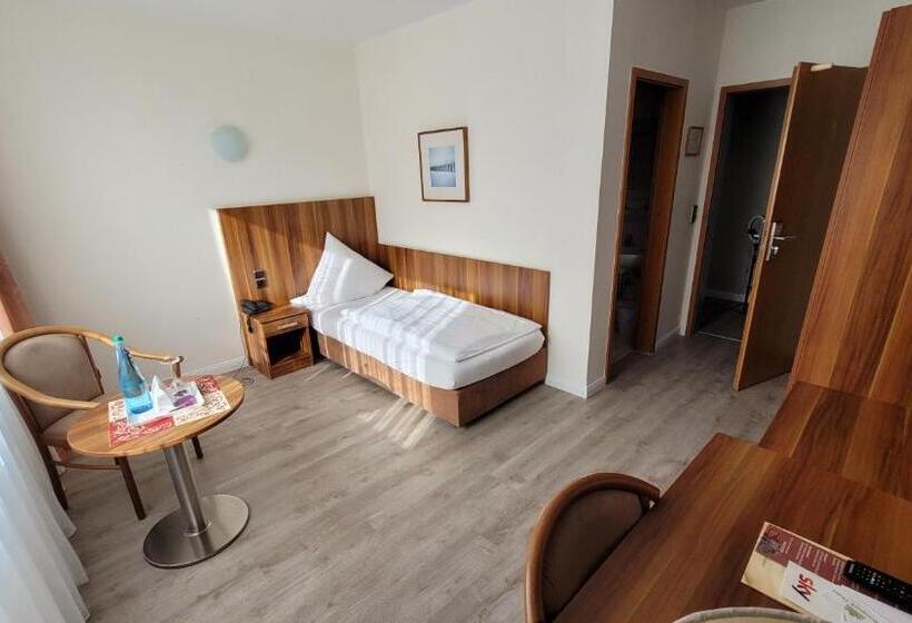 Номер Стандарт Индивидуальный, Schlosspark Hotel Hof Von Oldenburg