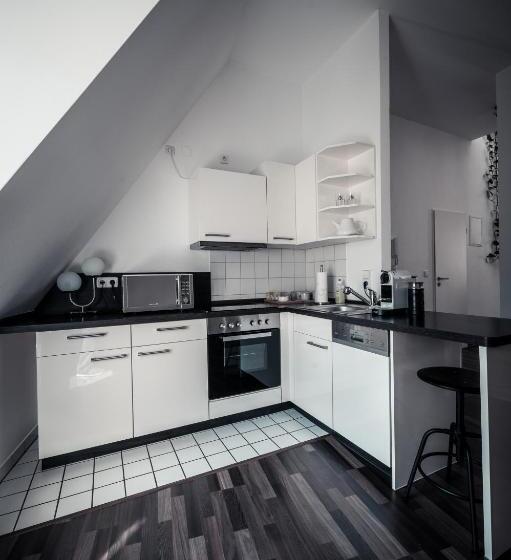 Студия Стандарт, Sommers Hotel Altes Posteck