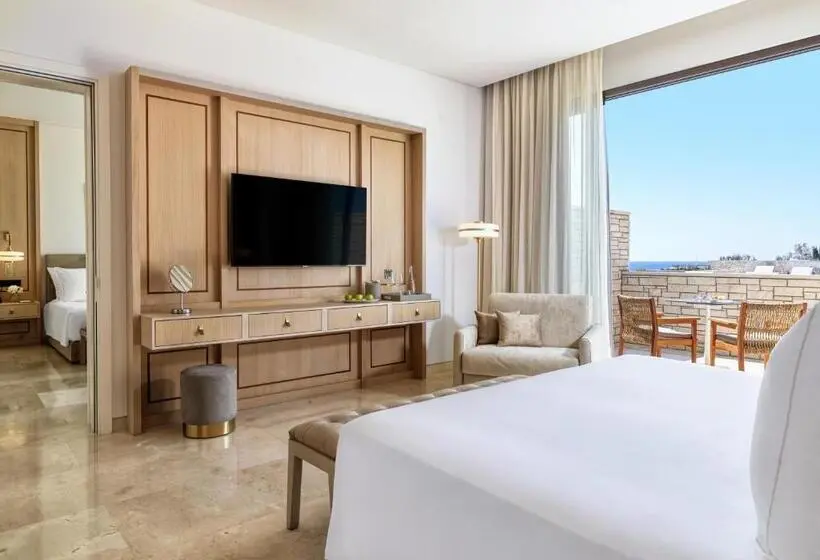 سوییت خانوادگی, Cap St Georges Hotel & Resort