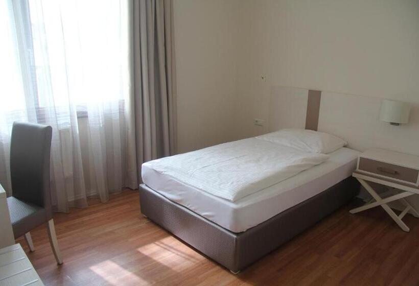 اتاق استاندارد یک نفره, Centro