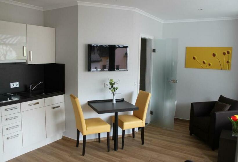 דירת חדר, Feriendomizil Am Lindenplatz