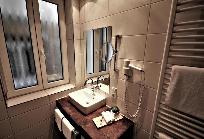 דירת חדר, Feriendomizil Am Lindenplatz