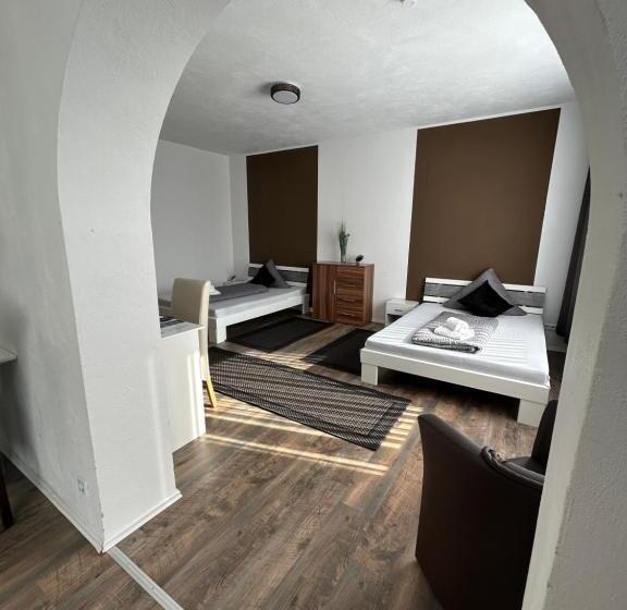 Апартаменты 1 Спальня, Hasselberg