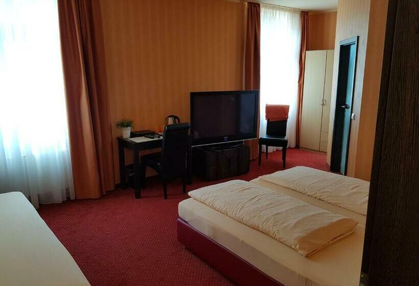 חדר דלוקס, Haupt