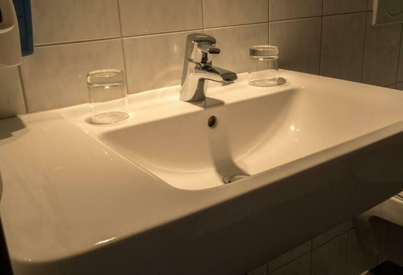 اتاق استاندارد یک نفره, Klosterhof