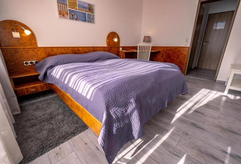 اتاق استاندارد, Klosterhof