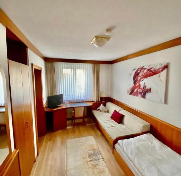 غرفة قياسية فردية, Krone