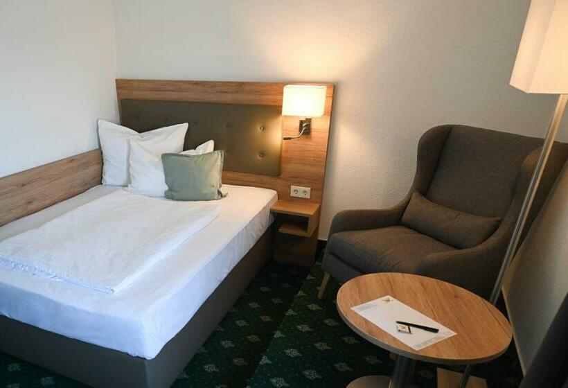 舒适型单人间, Novostar