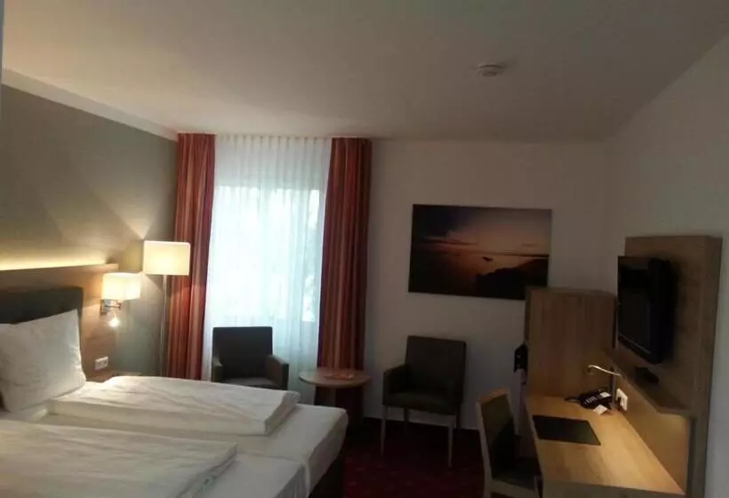 コンフォートルーム, Novostar