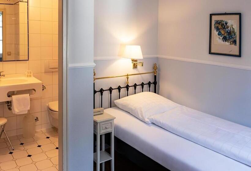 シングルベーシックルーム, Obertor