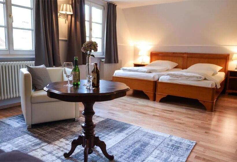 スタンダードルーム, Obertor