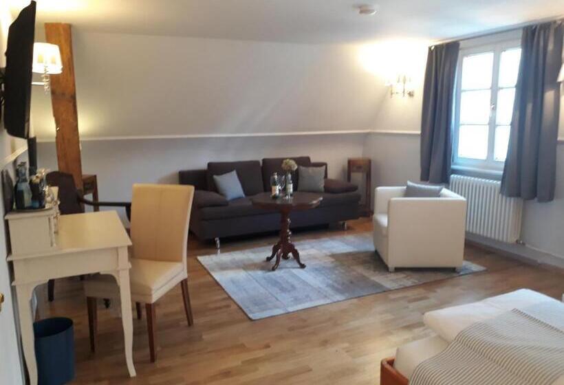 スタンダードルーム, Obertor