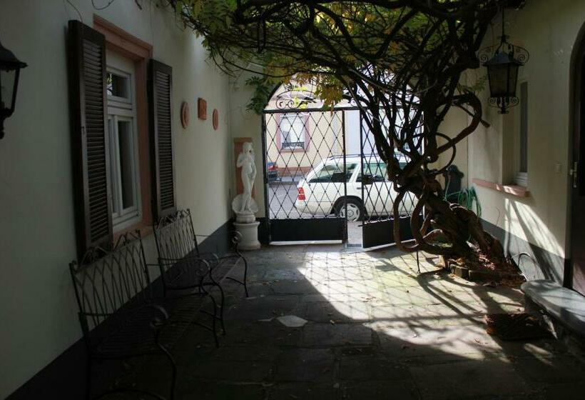 اتاق استاندارد یک نفره, Restaurant Da Franco