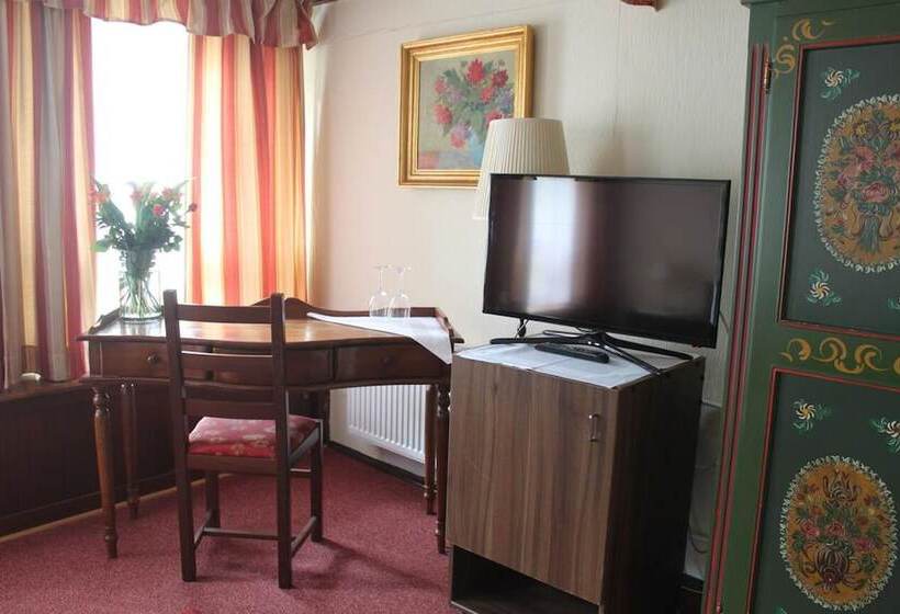 اتاق استاندارد سه نفره, Restaurant Da Franco